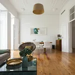 Rato Luxurious By Homing