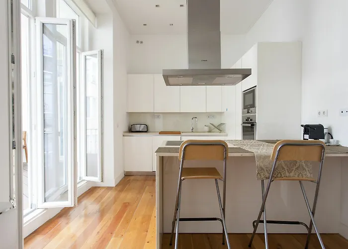 Rato Luxurious By Homing